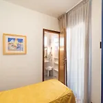 Souvenir 3*