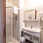 Souvenir Hotel 3*
